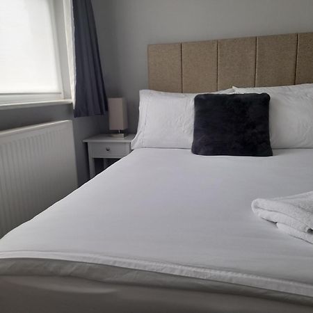Bright 4-Bed House 15 Min To Manchester Centre Villa Eksteriør billede