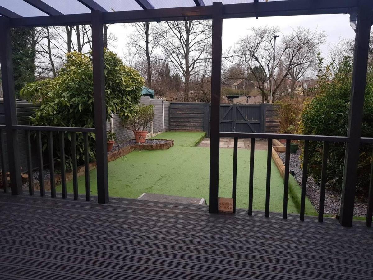 Bright 4-Bed House 15 Min To Manchester Centre Villa Eksteriør billede