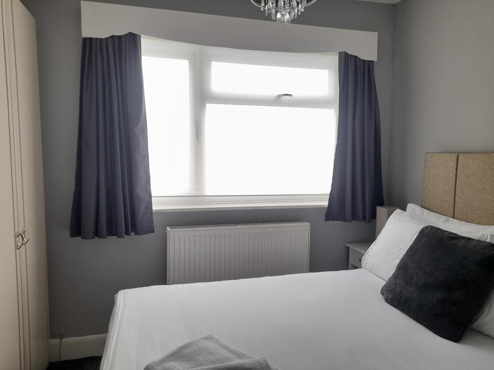 Bright 4-Bed House 15 Min To Manchester Centre Villa Eksteriør billede