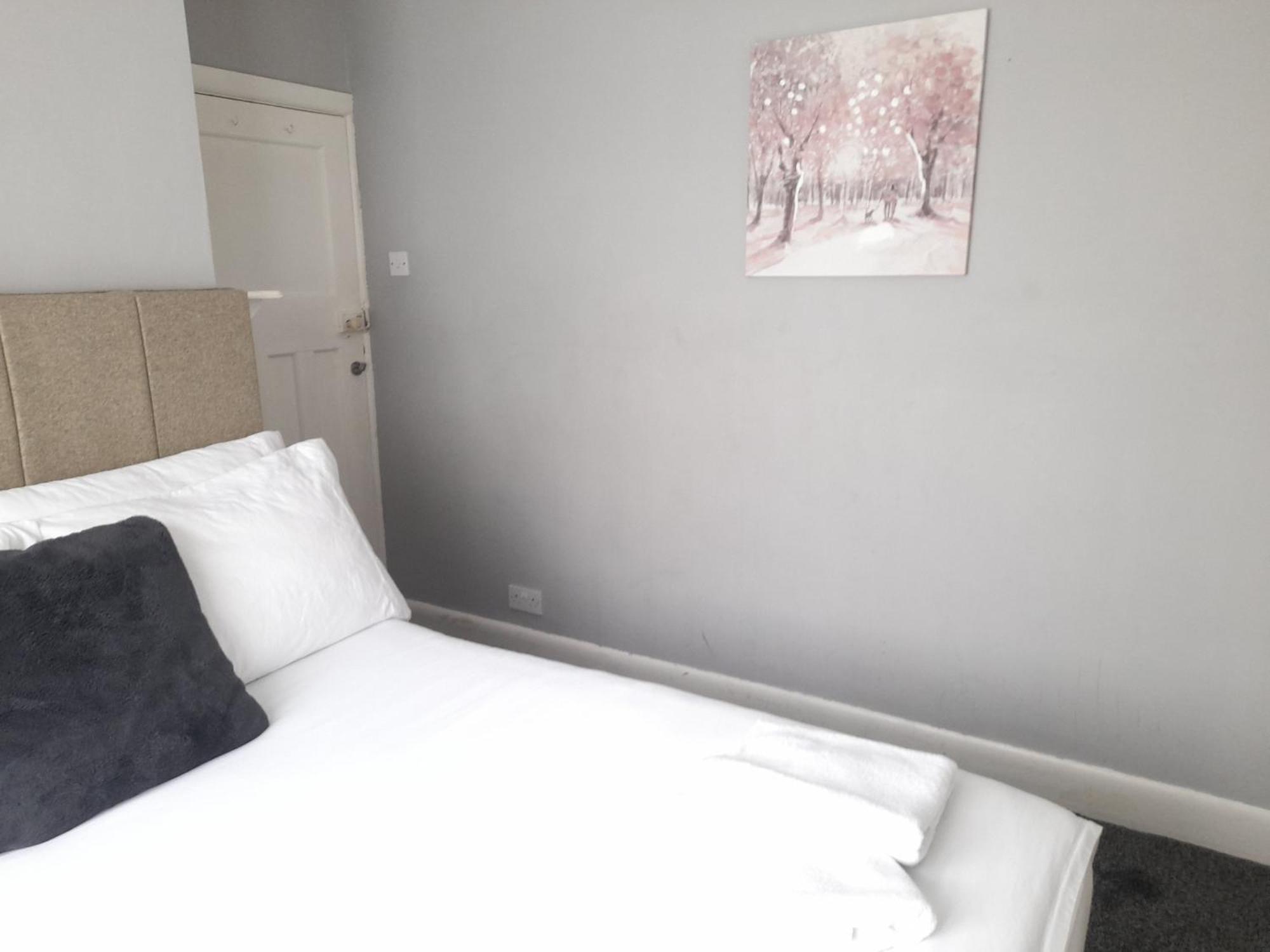 Bright 4-Bed House 15 Min To Manchester Centre Villa Eksteriør billede