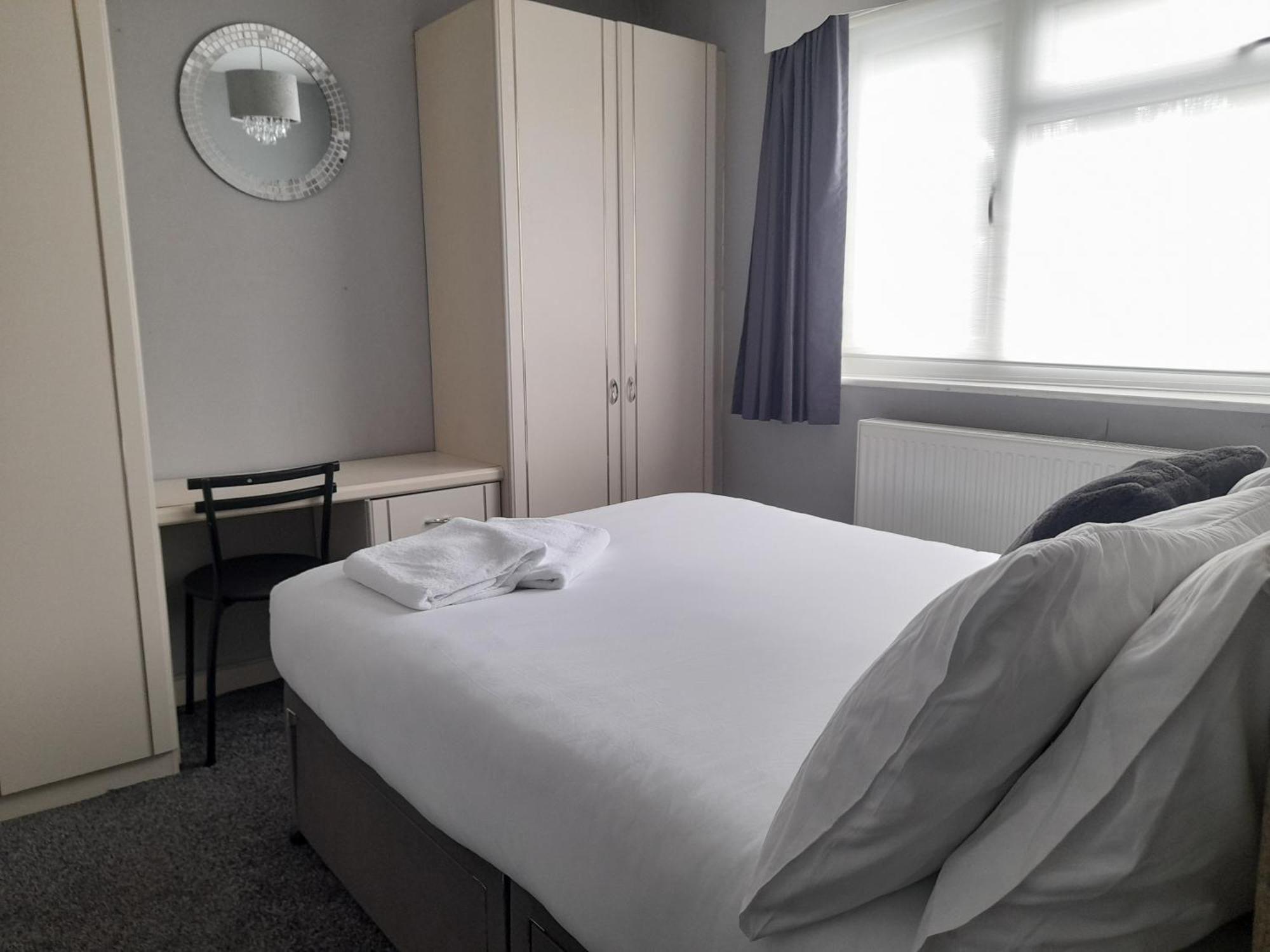 Bright 4-Bed House 15 Min To Manchester Centre Villa Eksteriør billede