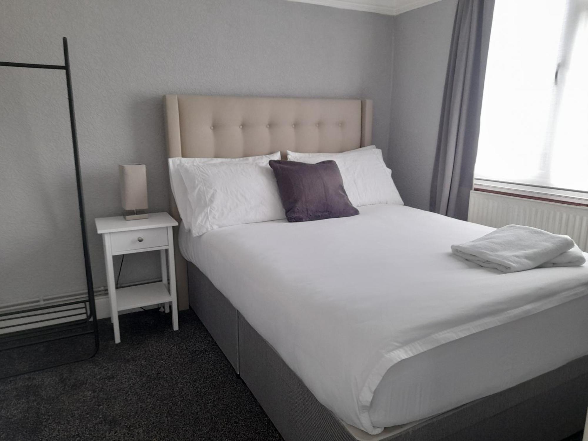 Bright 4-Bed House 15 Min To Manchester Centre Villa Eksteriør billede