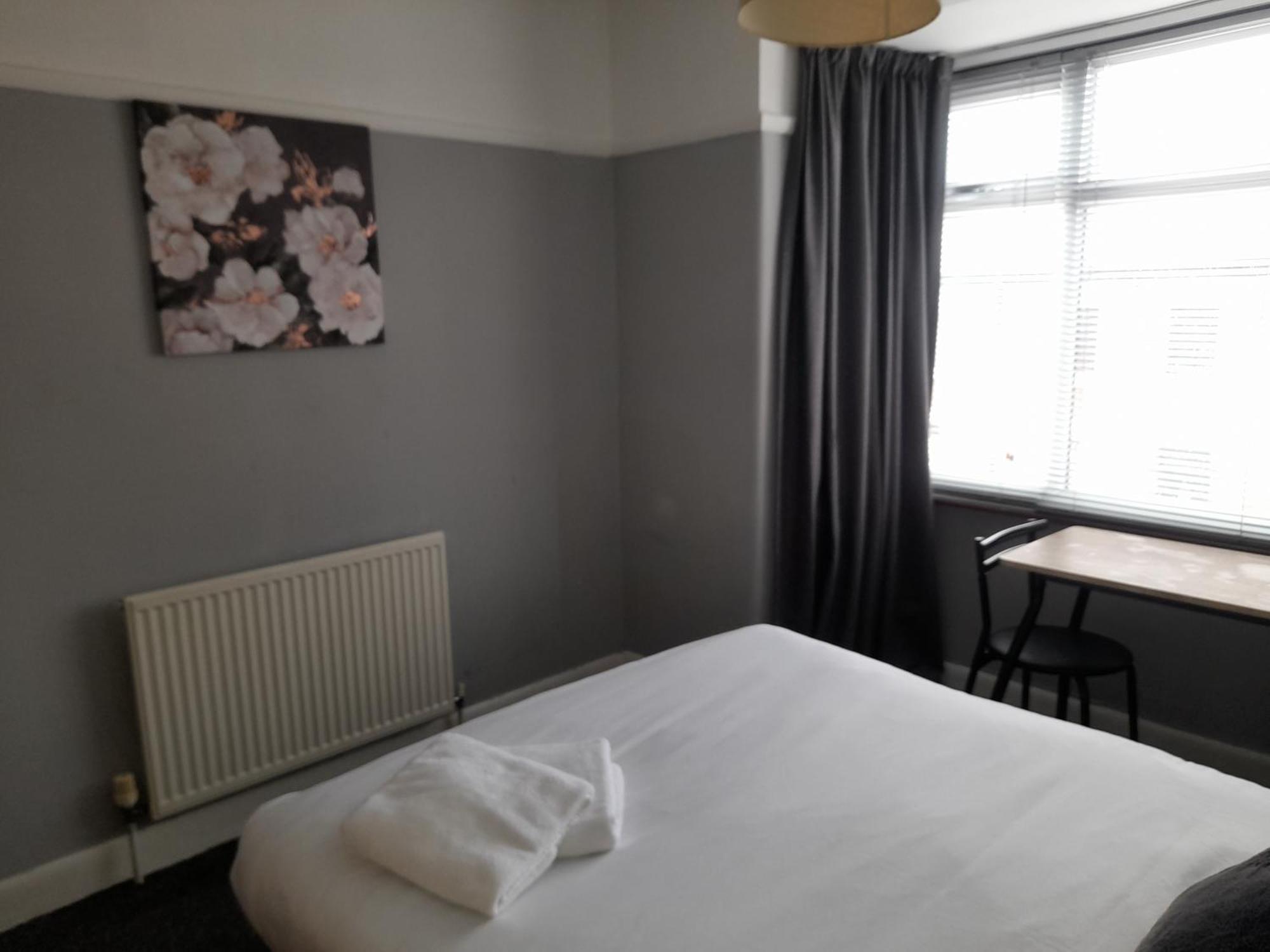 Bright 4-Bed House 15 Min To Manchester Centre Villa Eksteriør billede
